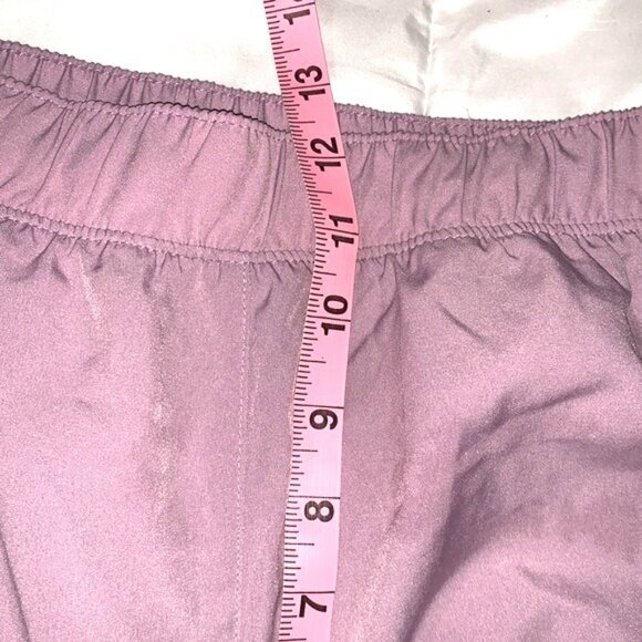 Old Navy Active Womens StretchTech Quick Dry Shorts XXL Lavender - Picture 9 of 10